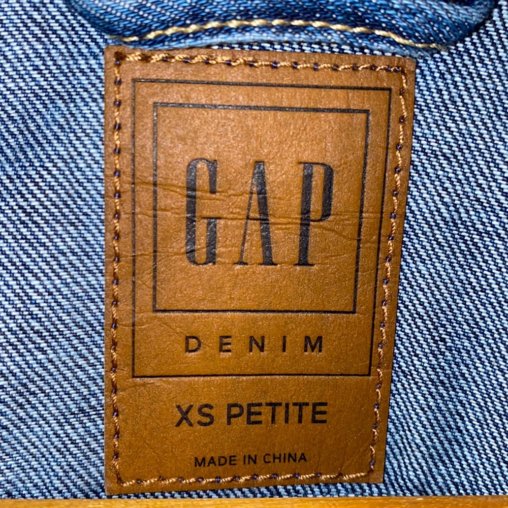 GAP Jean Jacket - Picture 4 of 4